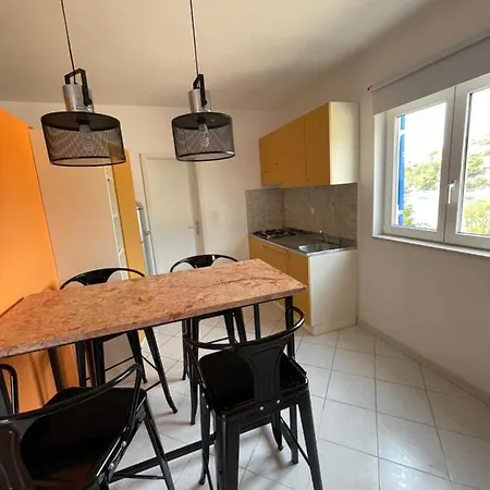 Sunset Hvar 公寓 *