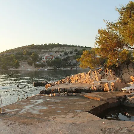 Sunset Hvar アパート